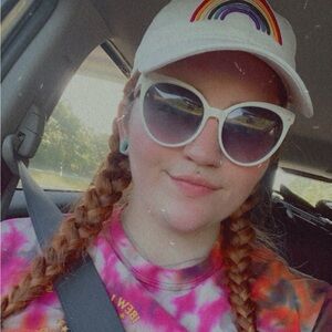 Meet your Posher, Marissa